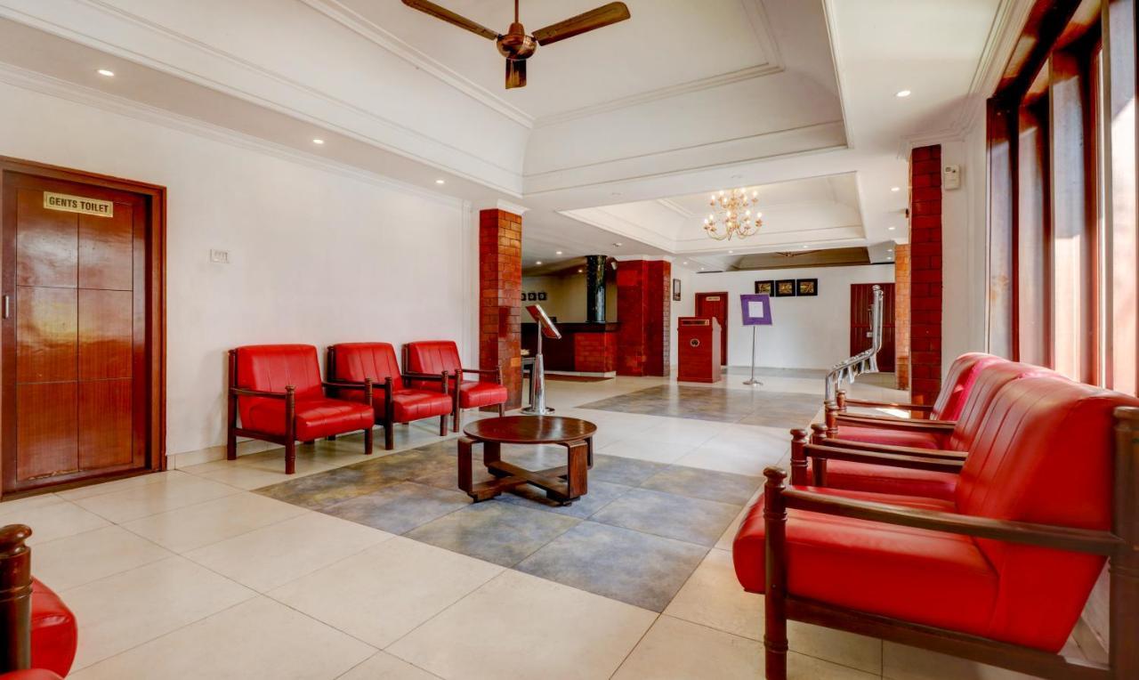 Treebo Trend Central Hotel Museum Road Thrissur Exterior foto