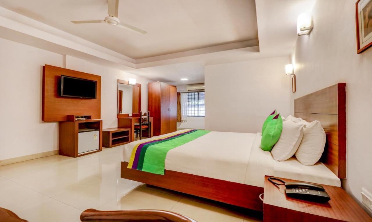 Treebo Trend Central Hotel Museum Road Thrissur Exterior foto